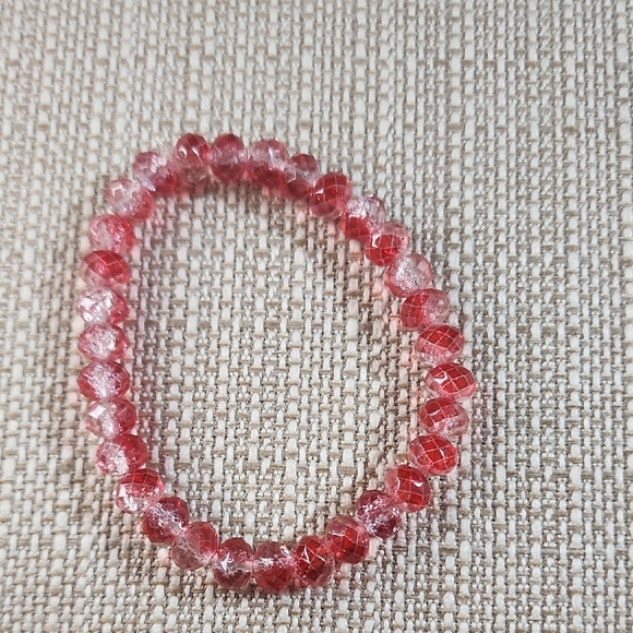 Elegant Red Beaded Bracelet - Picture 1 of 3
